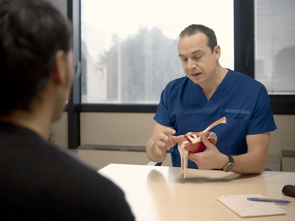 Consulto ortopedico specialistico e analisi del percorso di cura personalizzato con il Dr. Filippo Tonelli.